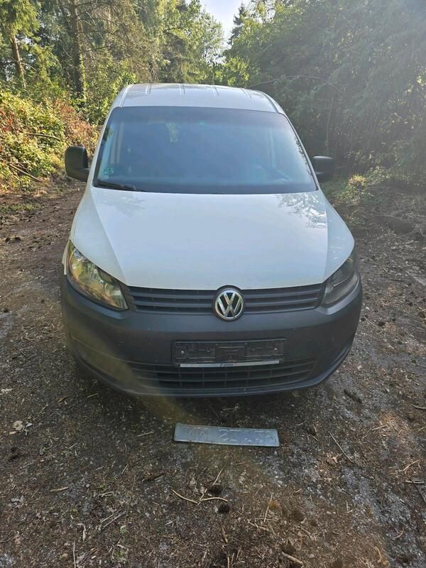 Weiß Gebraucht 2015 VW Caddy Maxi Van / Kleinbus | 5.800 € (Superpreis) - Bild 1/4