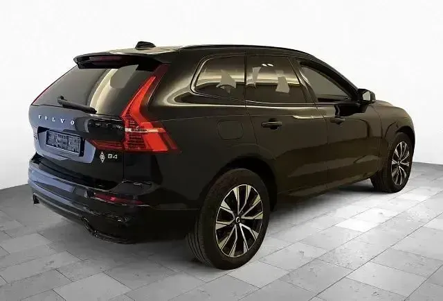 Gebraucht Volvo XC60 Plus 197 PS (144 kW) 2023 Schwarz SUV