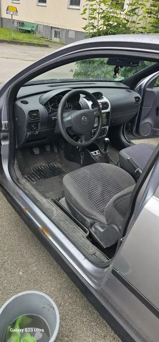 Gebraucht Opel Corsa Njoy 58 PS (42 kW) 2003 Silber Kleinwagen