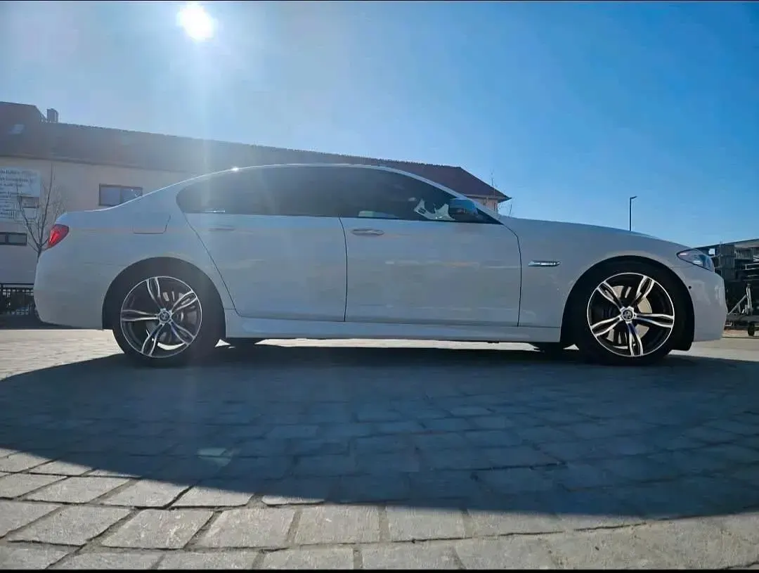 Gebraucht BMW M550 381 PS (280 kW) 2012 Weiß Limousine
