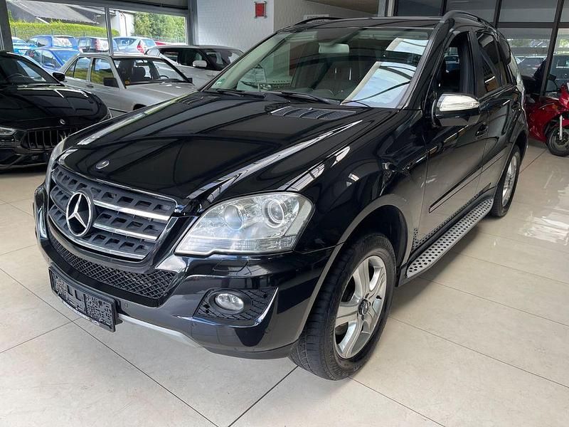 Gebraucht Mercedes ML350 224 PS (164 kW) 2009 Schwarz SUV