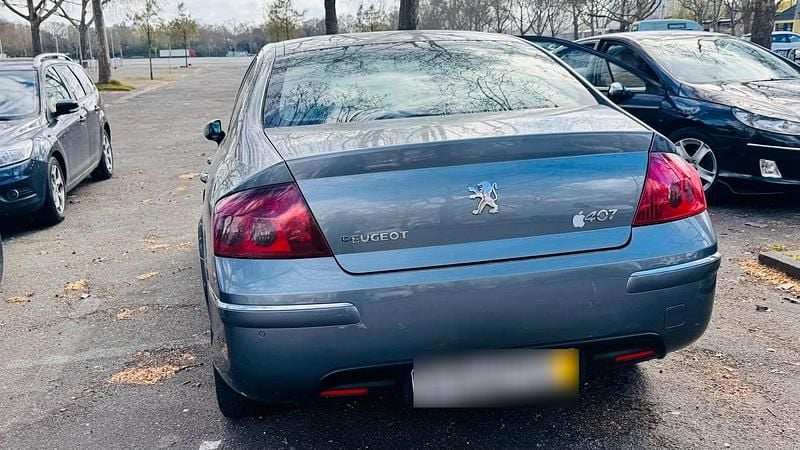 Gebraucht Peugeot 407 140 PS (102 kW) 2009 Grau Limousine