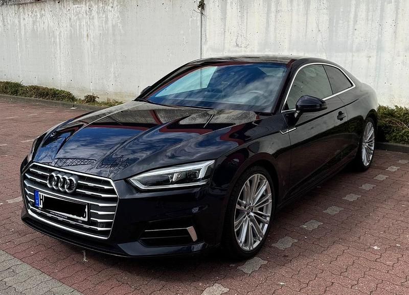 Blau Gebraucht 2018 Audi A5 Ambiente Coupé | 26.500 € (Guter Preis) - Bild 1/4