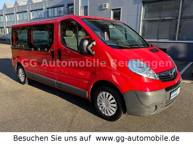 Gebraucht Opel Vivaro 114 PS (83 kW) 2013 Rot Van / Kleinbus