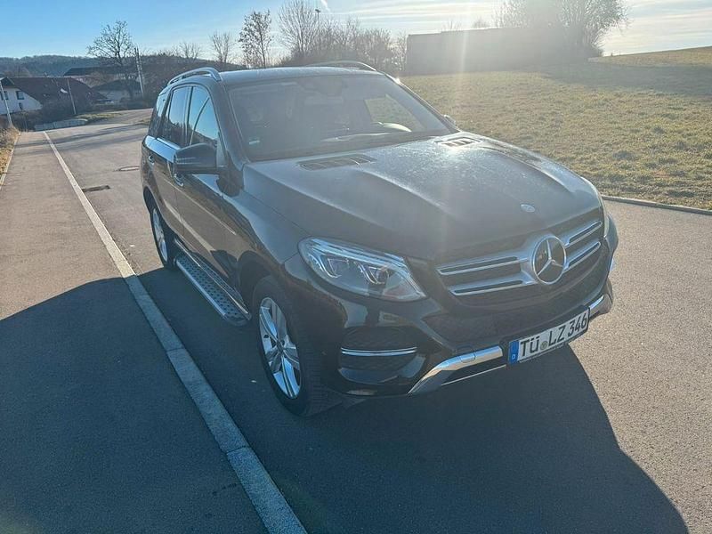 Gebraucht Mercedes GLE350 Exclusive 258 PS (189 kW) 2016 Schwarz SUV