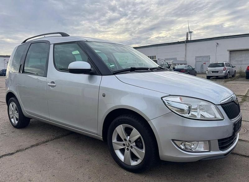Gebraucht Skoda Roomster 86 PS (63 kW) 2014 Silber Van / Kleinbus