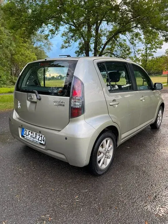 Gebraucht Daihatsu Sirion 91 PS (66 kW) 2010 Beige Kleinwagen