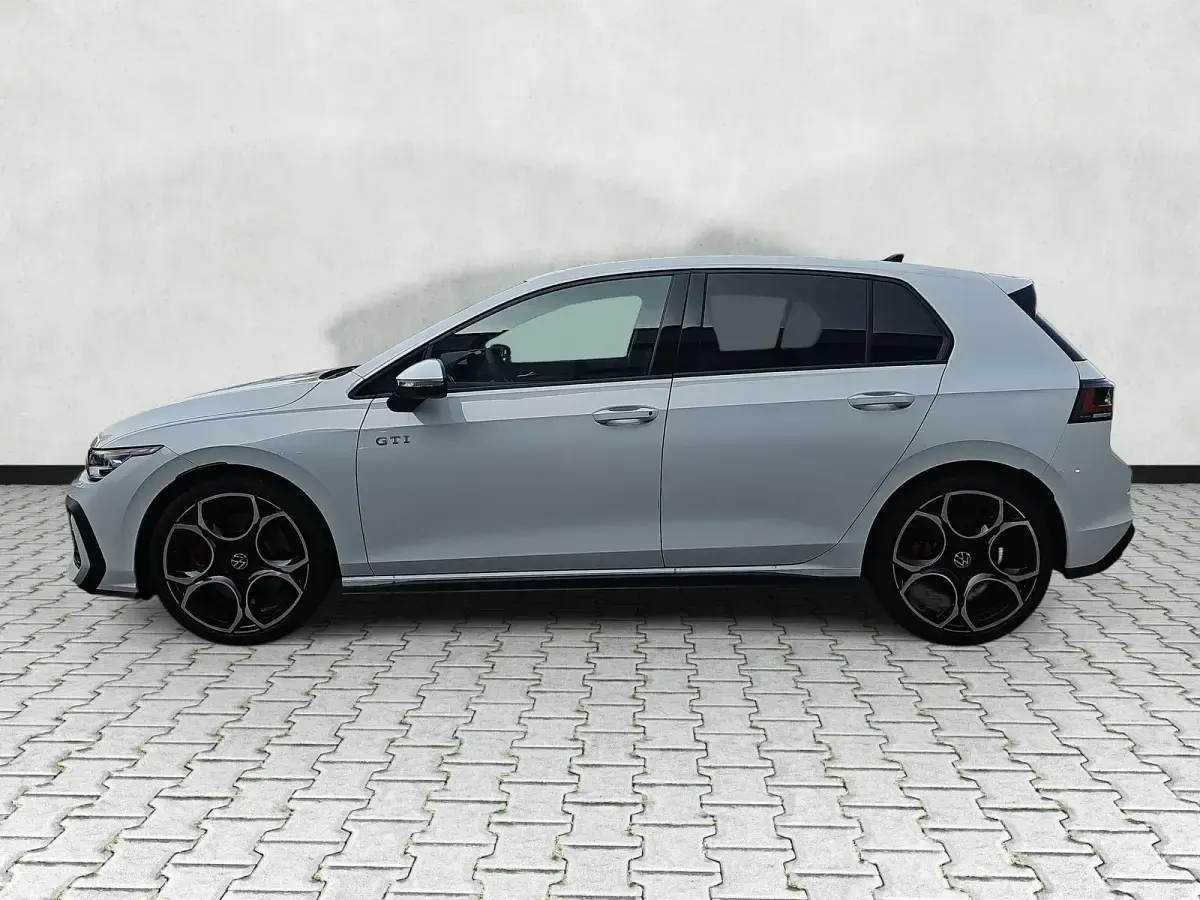 Neu VW Golf VIII GTI 265 PS (194 kW) 2026 Purewhite Limousine