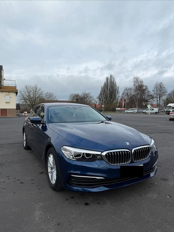 Gebraucht BMW 530 265 PS (194 kW) 2017 Blau Limousine