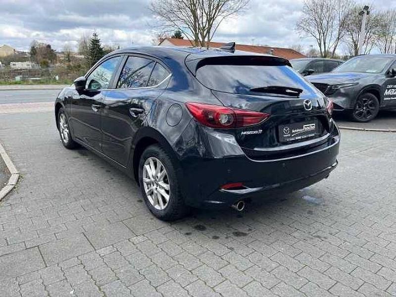 Gebraucht Mazda 3 Exclusive-Line 120 PS (88 kW) 2017 Onyxschwarz metallic (metallic) Limousine