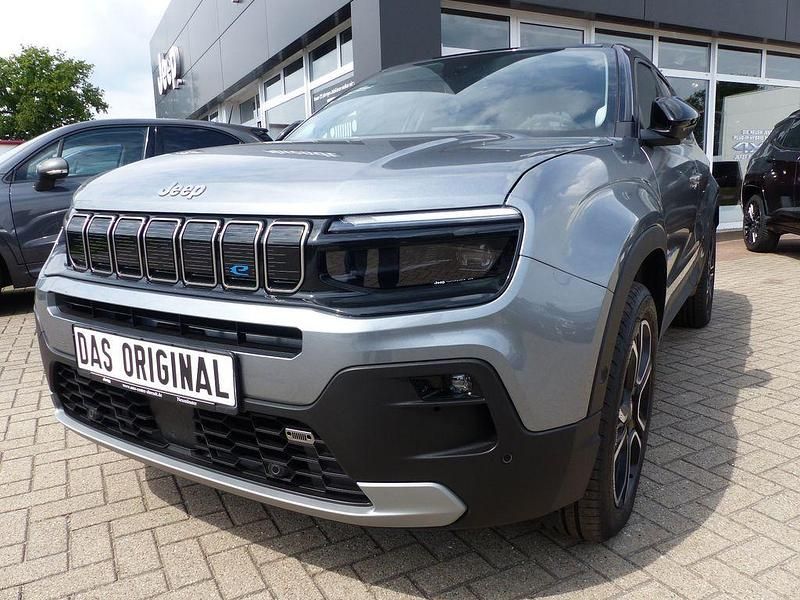 Grau Gebraucht 2023 Jeep Avenger EV SUV | 28.490 € (Fairer Preis) - Bild 1/4