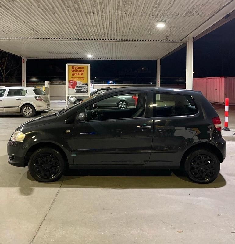 Gebraucht VW Fox 52 PS (38 kW) 2007 Grau Kleinwagen