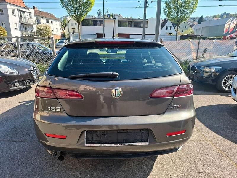 Gebraucht Alfa Romeo 159 170 PS (125 kW) 2011 Grau Limousine