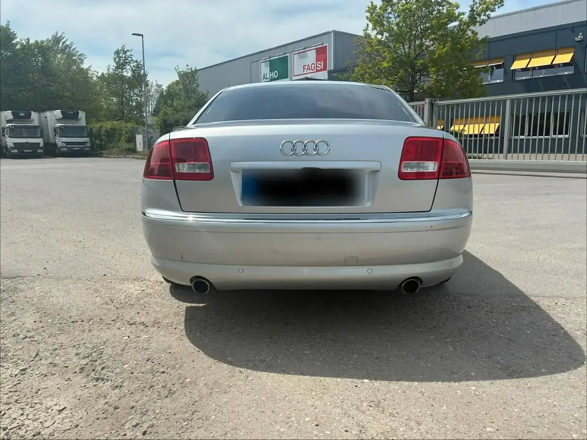 Brugt Audi A8 2003 Sølv Sedan