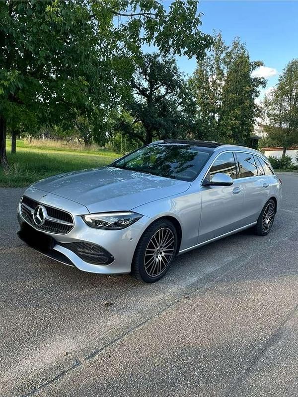 Silber Gebraucht 2023 Mercedes C200 Kombi | 34.999 € (Fairer Preis) - Bild 1/4