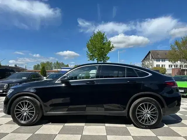 Gebraucht Mercedes GLC300 Business 245 PS (180 kW) 2020 Schwarz SUV