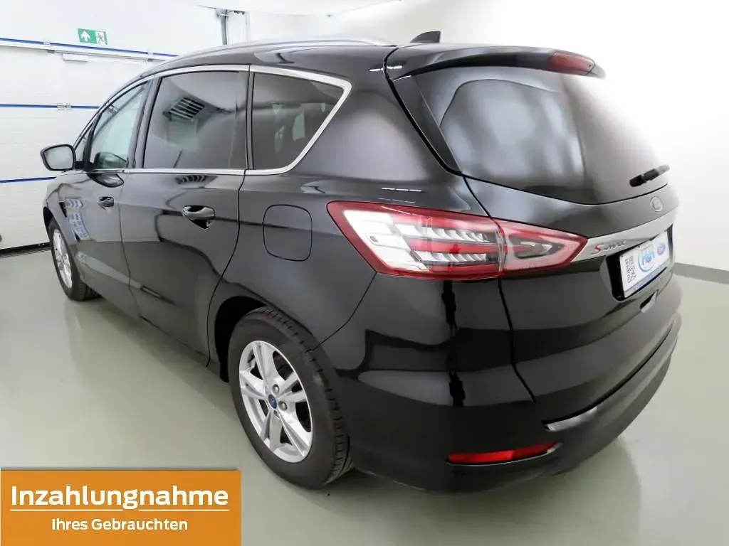 Gebraucht Ford S-MAX Titanium 190 PS (139 kW) 2023 Obsidianschwarz Van / Kleinbus