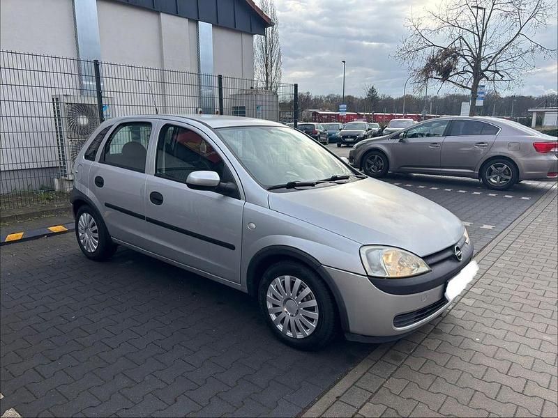 Gebraucht Opel Corsa 58 PS (42 kW) 2001 Silber Kleinwagen