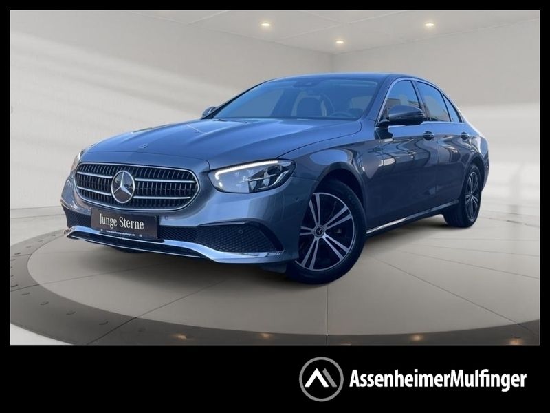 Metalliclack selenitgrau Gebraucht 2022 Mercedes E200 Avantgarde Limousine | 34.890 € (Superpreis) - Bild 1/4