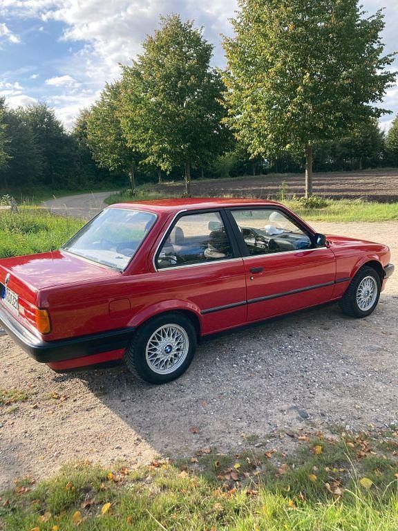 Rot Gebraucht 1987 BMW 316 Sport Line Coupé | 14.500 € - Bild 1/4