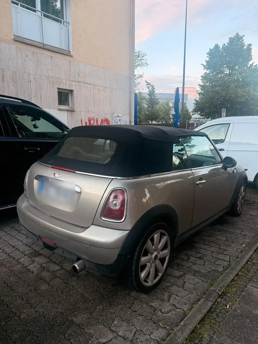 Gebraucht Mini Cooper Cabriolet 120 PS (88 kW) 2010 Andere farben Cabrio