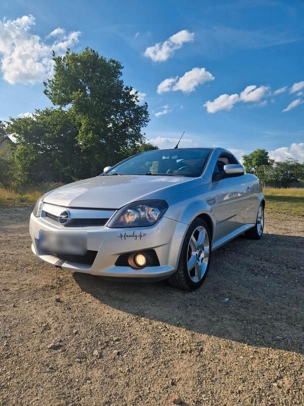 Silber Gebraucht 2006 Opel Tigra Cabrio | 1.950 € (Guter Preis) - Bild 1/4