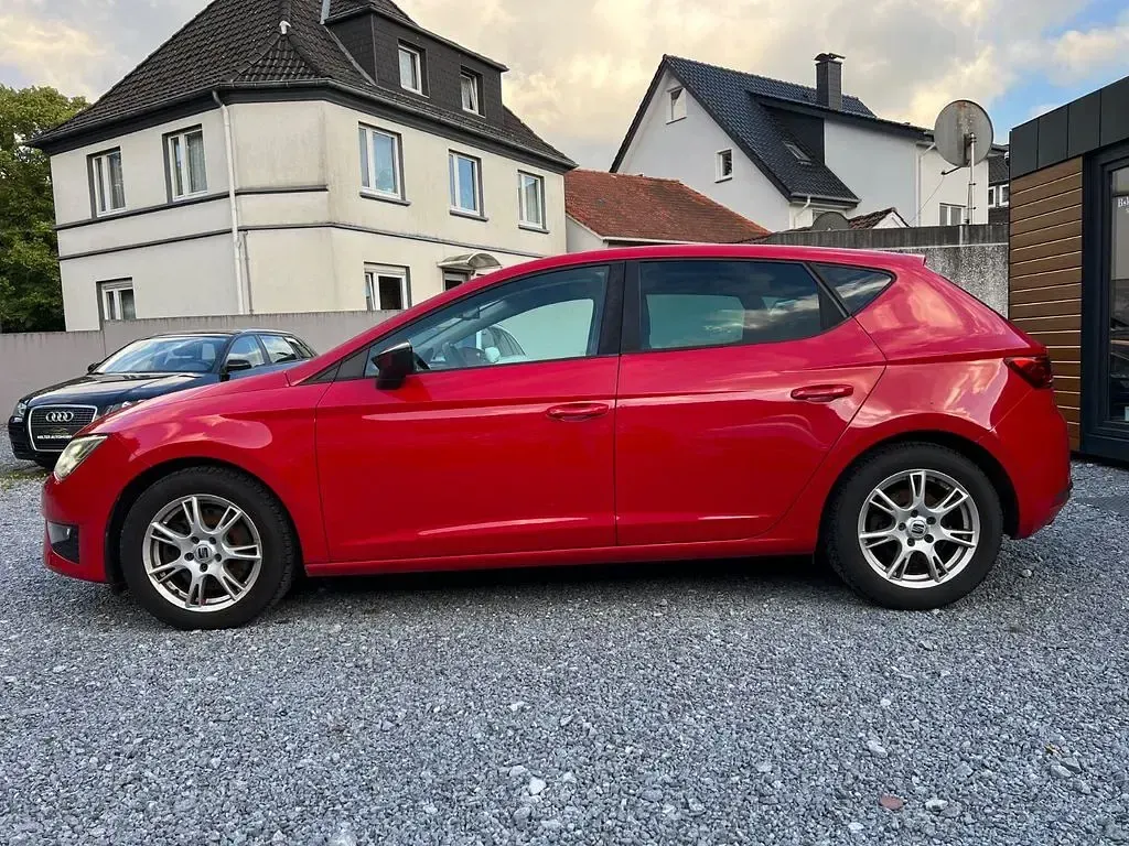 Gebraucht Seat Leon FR 180 PS (132 kW) 2015 Rot Limousine
