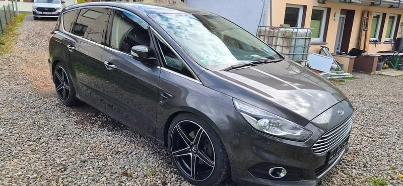 Usata Ford S-MAX Titanium 190 CV (139 kW) 2018 Monovolume