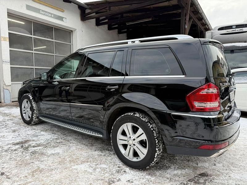 Gebraucht Mercedes GL350 265 PS (194 kW) 2011 Schwarz SUV