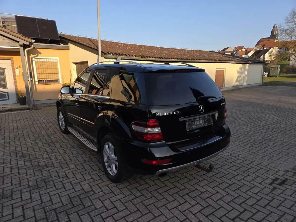 Gebraucht Mercedes ML320 224 PS (164 kW) 2008 SUV