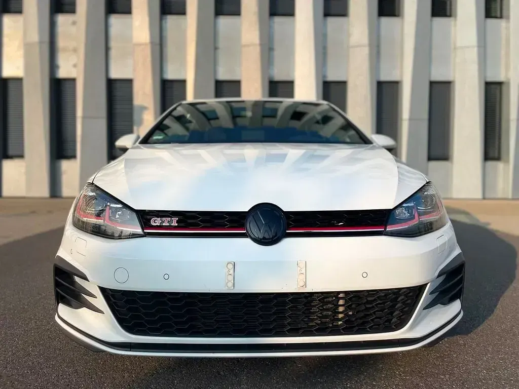 Gebraucht VW Golf VII GTI 245 PS (180 kW) 2018 Weiß Limousine