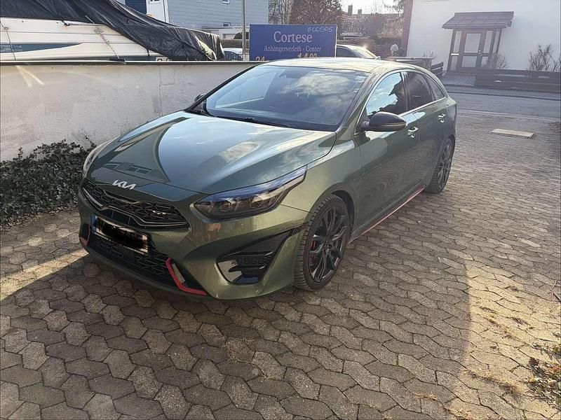 Gebraucht Kia ProCeed GT 204 PS (150 kW) 2022 Grün Kombi