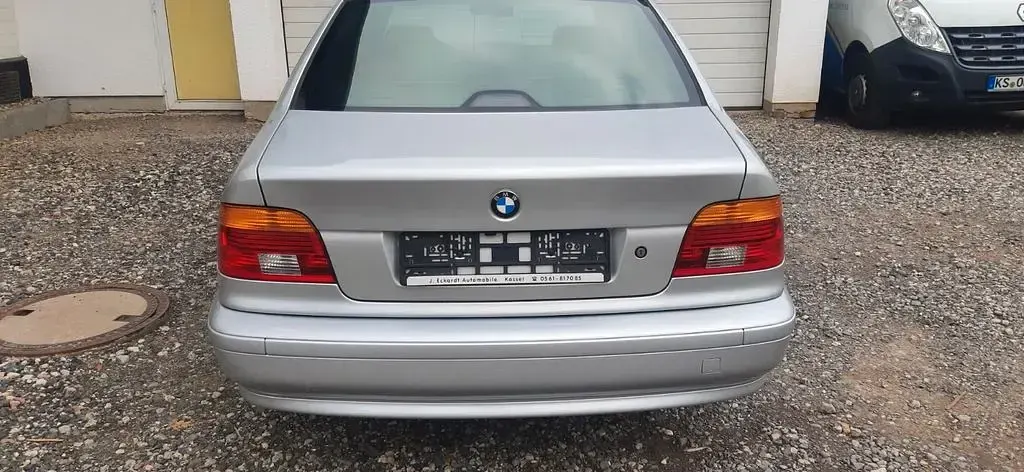 Usata BMW 520 170 CV (125 kW) 2001 Argento Berlina