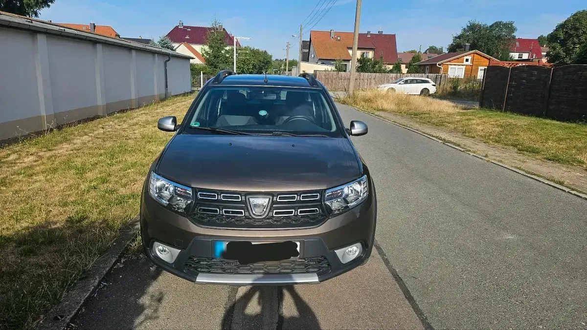 Gebraucht Dacia Logan Stepway 90 PS (66 kW) 2018 Braun Kombi