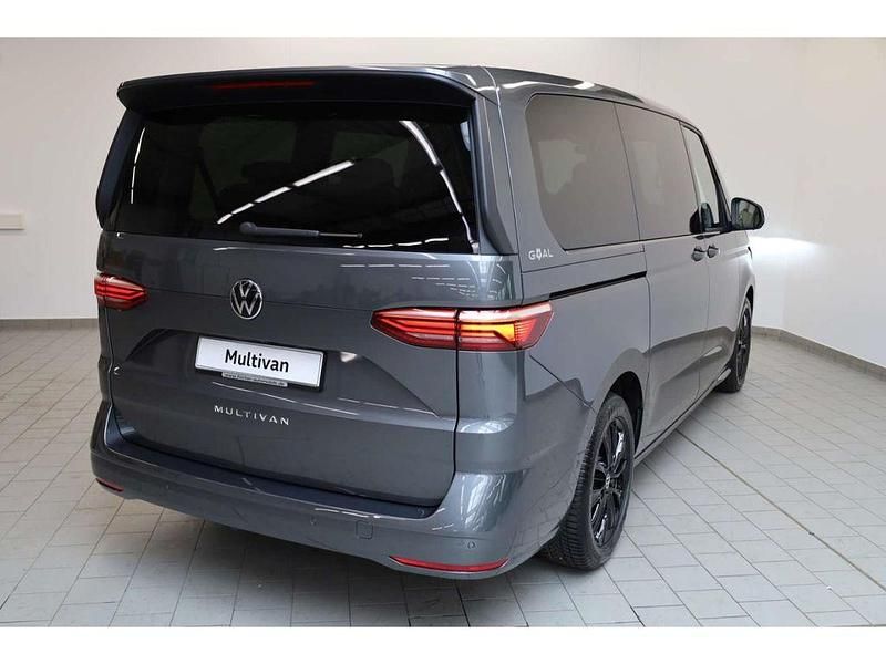 Neu VW Multivan Goal 150 PS (110 kW) 2026 Grau Van