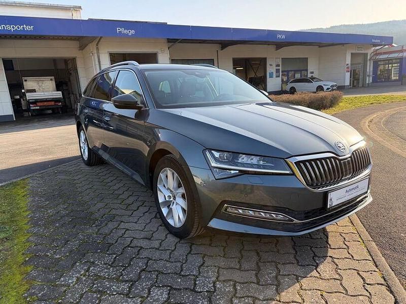 Gebraucht Skoda Superb Style 150 PS (110 kW) 2021 Quarzgrau metallic Kombi
