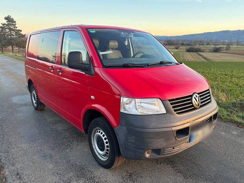 Gebraucht VW Transporter 131 PS (96 kW) 2009 Rot Van