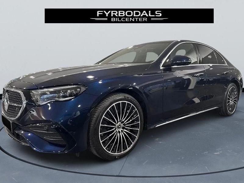 Gebraucht Mercedes E300 AMG 313 PS (230 kW) 2025 Blau Limousine
