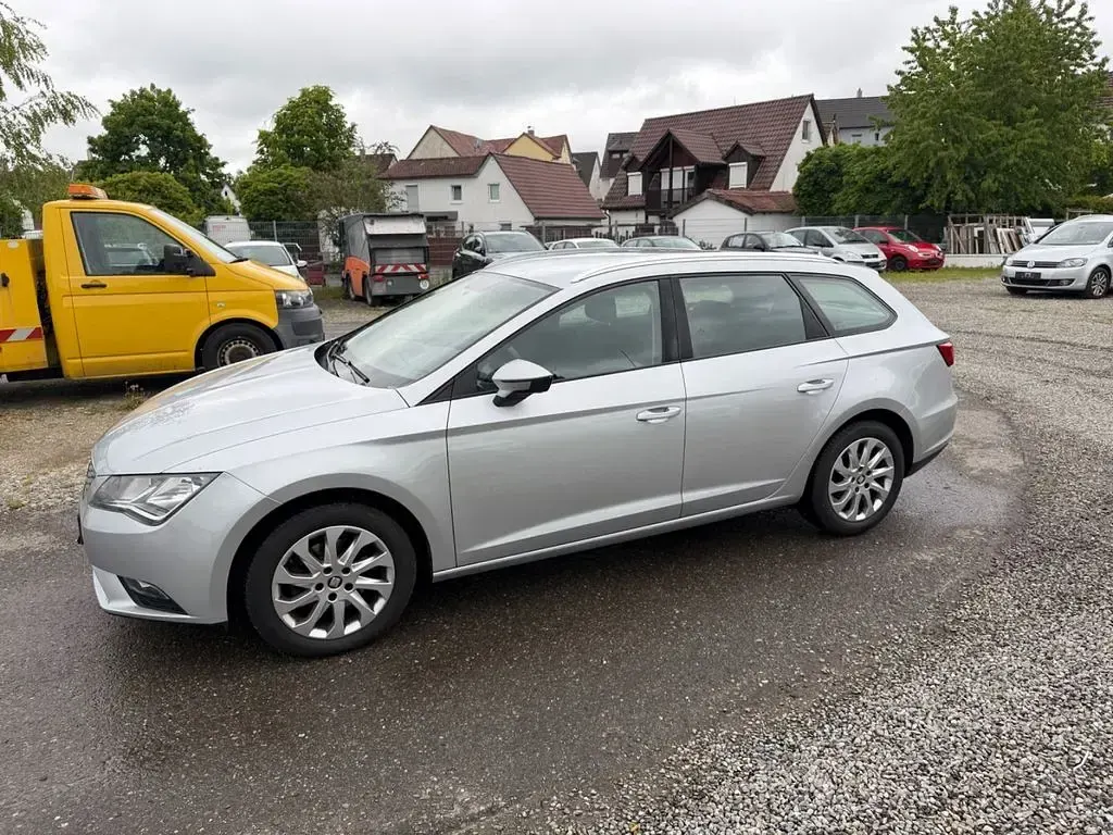 Gebraucht Seat Leon ST Style 125 PS (91 kW) 2015 Silber Kombi