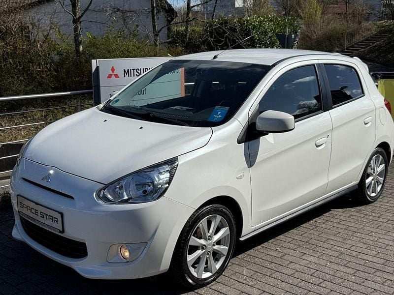 Gebraucht Mitsubishi Space Star 80 PS (58 kW) 2013 Weiß Van / Kleinbus