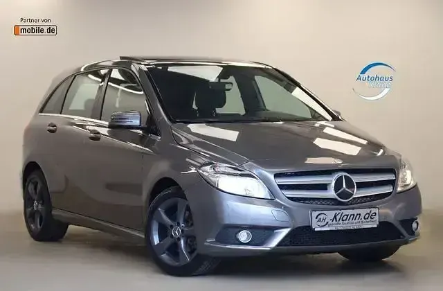Gebraucht Mercedes B200 Sport 156 PS (114 kW) 2013 Van / Kleinbus