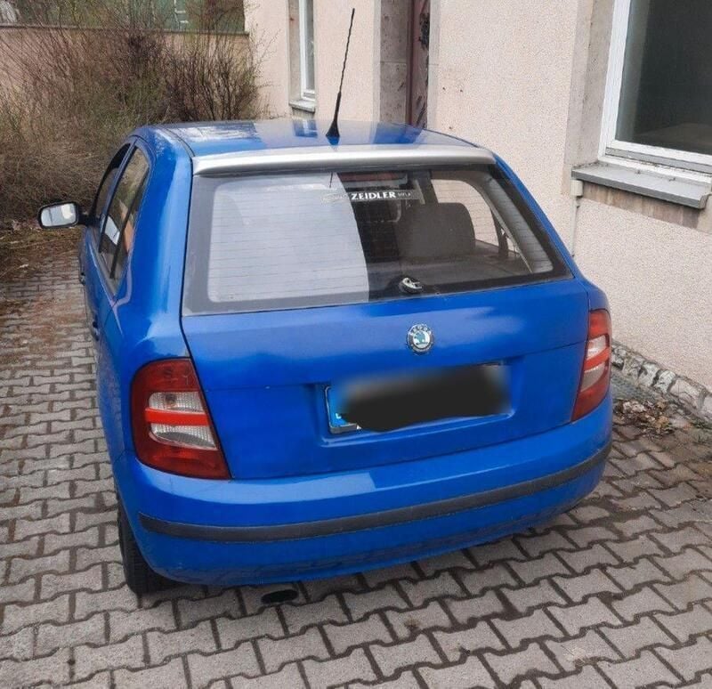Blau Gebraucht 2006 Skoda Fabia Ambiente Limousine | 500 € (Superpreis) - Bild 1/2