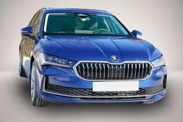 Neu Skoda Superb SportLine 204 PS (150 kW) 2026 Manufacturer Kombi