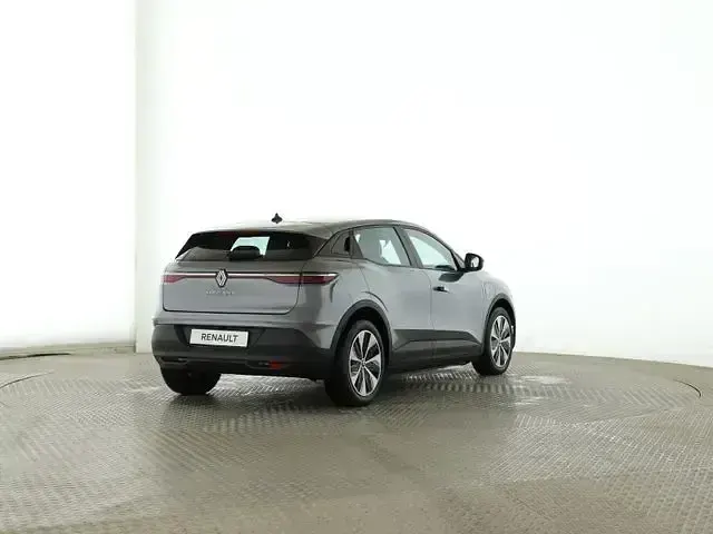 Usata Renault Megane E-Tech Evolution 96 kW (131 CV) 2023 Grigio Berlina