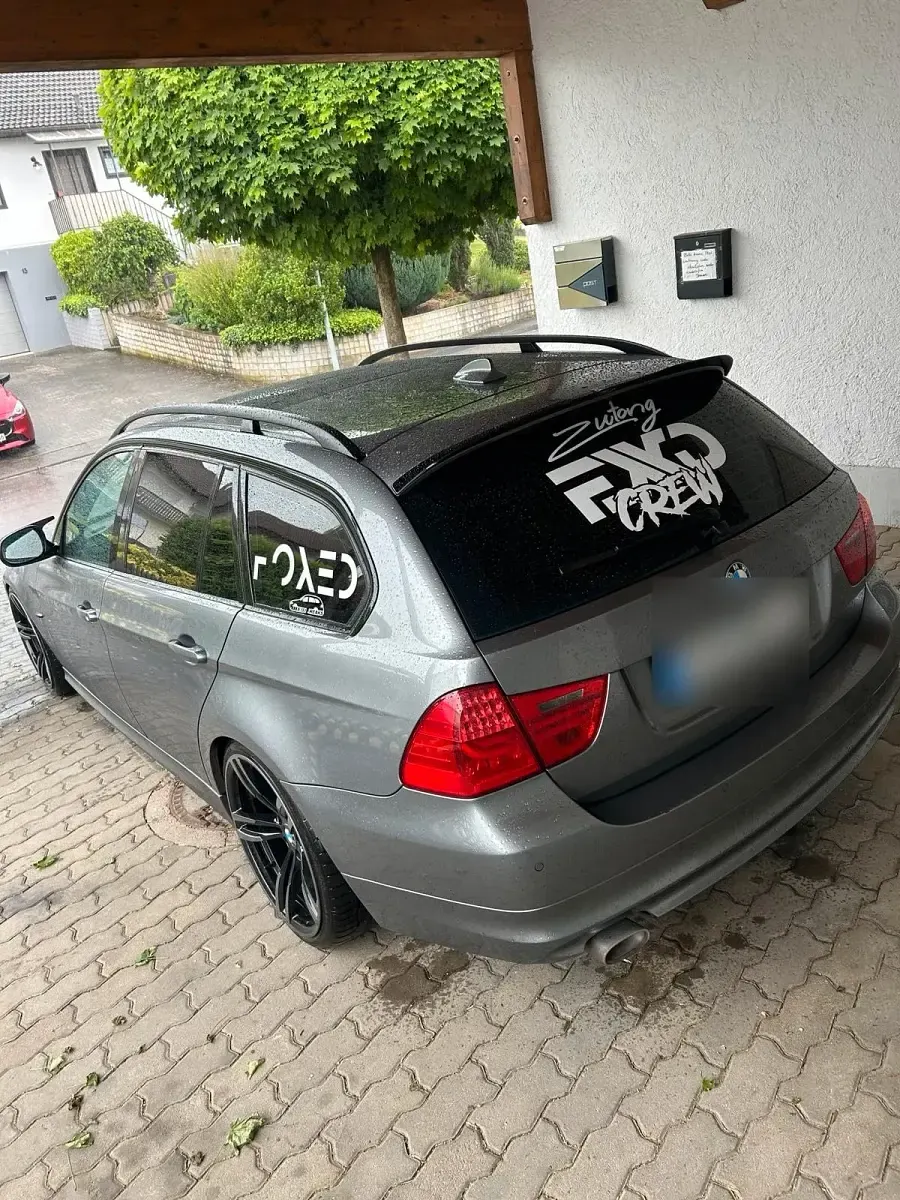 Gebraucht BMW 320 Performance 177 PS (130 kW) 2010 Grau Kombi