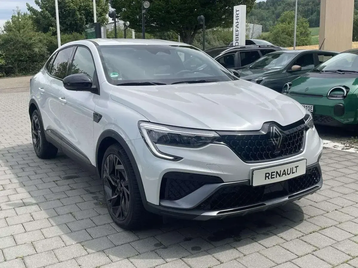 Gebraucht Renault Arkana Esprit Alpine 158 PS (116 kW) 2025 Kyanitweiß SUV