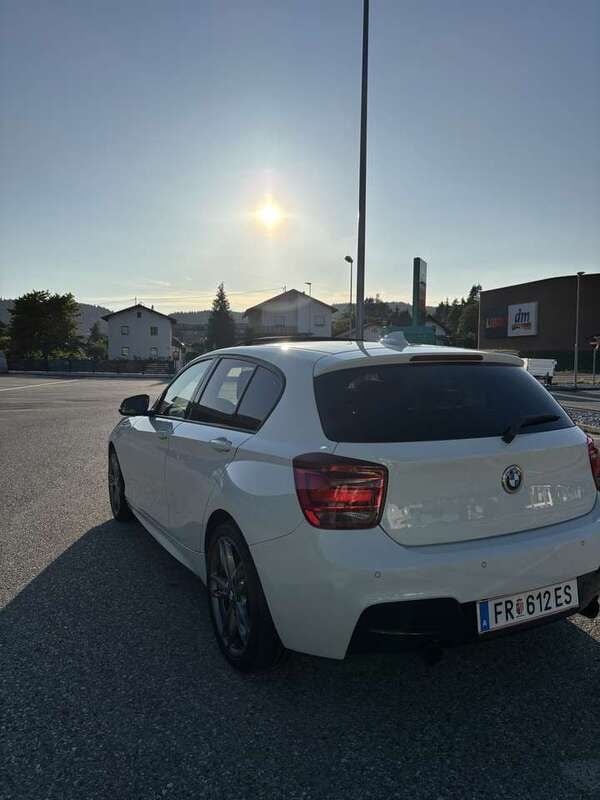 Gebraucht 2012 BMW M135 M Sport Kleinwagen | 21.999 € - Bild 1/4