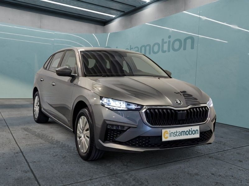 Grau Gebraucht 2024 Skoda Scala Essence Kleinwagen | 21.790 € (Fairer Preis) - Bild 1/4