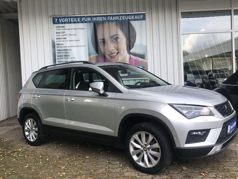 Reflexsilber Gebraucht 2018 Seat Ateca Style SUV | 16.733 € (Fairer Preis) - Bild 1/4
