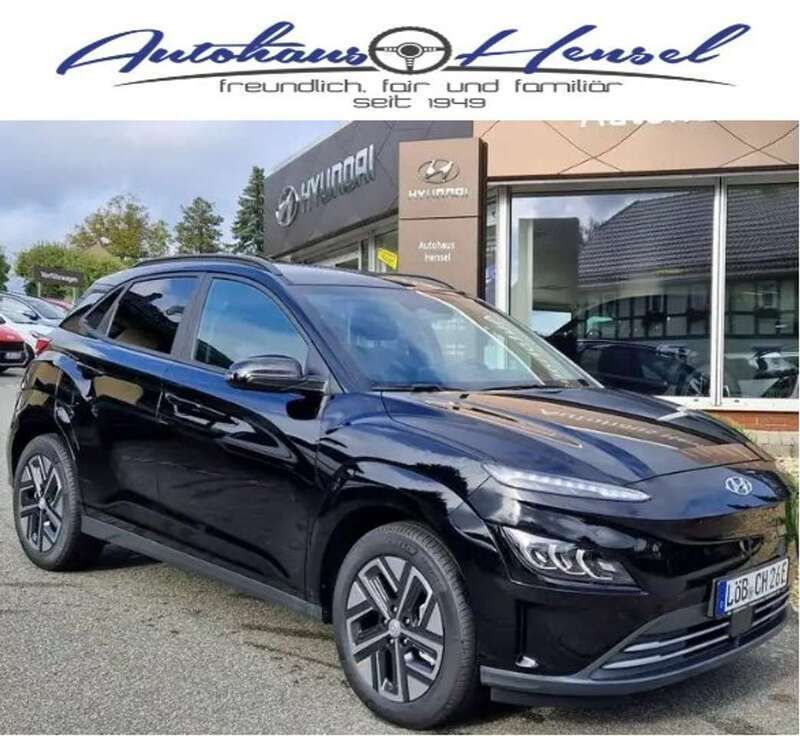 Phantom black Gebraucht 2023 Hyundai Kona Advantage SUV | 22.990 € (Etwas zu teuer) - Bild 1/4
